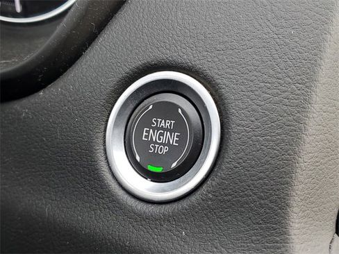 Certified 2023 Cadillac XT4 Premium Luxury w/ Cold Weather Package image 18