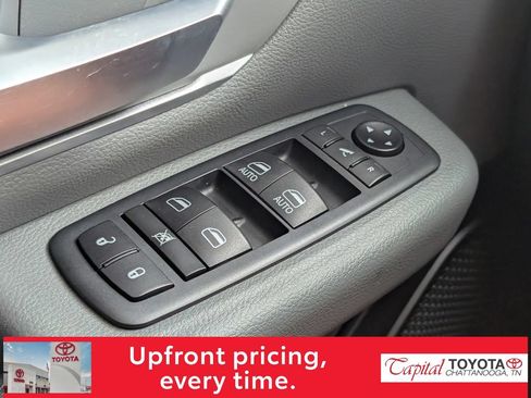 Used 2020 RAM 1500 Big Horn AWD/4WD image 15
