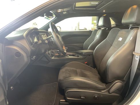 Used 2023 Dodge Challenger R/T Scat Pack w/ T/A Package image 9