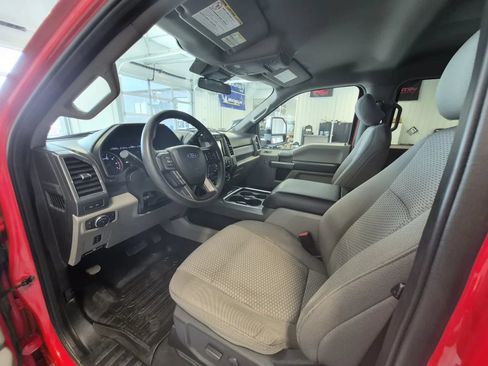 Used 2020 Ford F350 XLT w/ XLT Premium Package AWD/4WD image 9