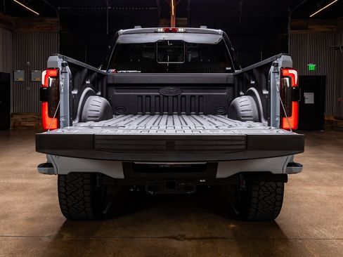 Used 2026 Ford F250 Platinum w/ Platinum Plus Package AWD/4WD image 9