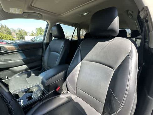 Used 2018 Subaru Outback 2.5i Limited image 15