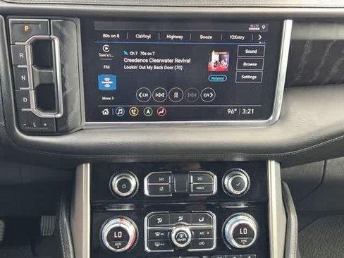 Used 2021 GMC Yukon XL Denali AWD/4WD image 13