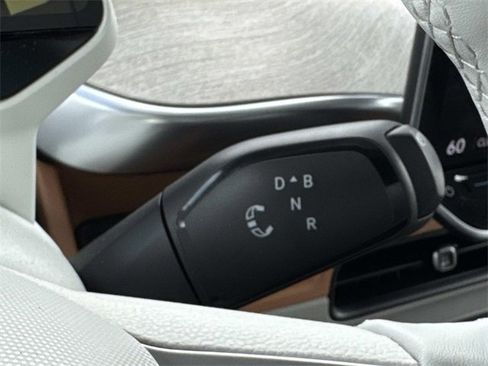 New 2025 Volkswagen ID. Buzz 1st Edition image 18