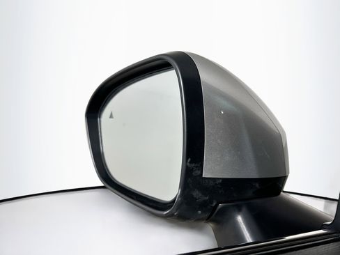 Used 2023 Mitsubishi Outlander SE image 16