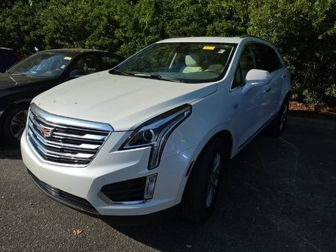 Used 2019 Cadillac XT5 Luxury FWD image 1