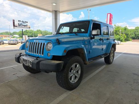 Used 2017 Jeep Wrangler Unlimited Sahara w/ Quick Order Package 24E Chief AWD/4WD image 1