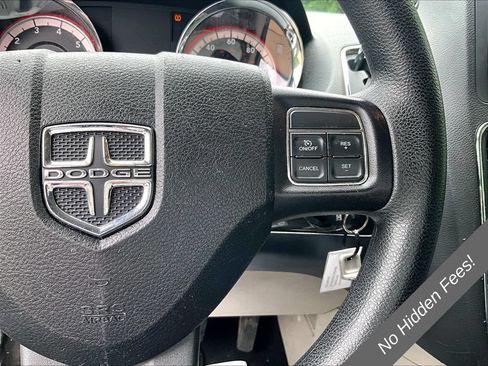 Used 2013 Dodge Grand Caravan SE FWD image 16