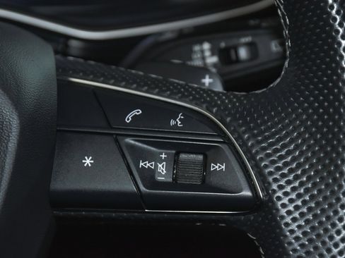 Used 2022 Audi SQ8 Premium Plus w/ Executive Package image 52