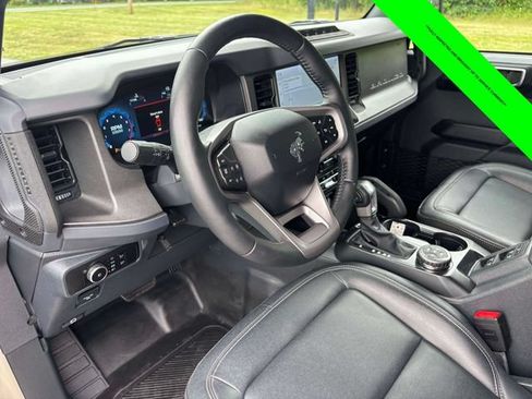 Used 2025 Ford Bronco Badlands w/ Sasquatch Package AWD/4WD image 8