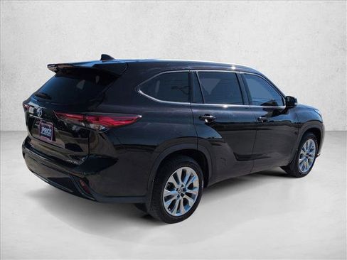 Used 2020 Toyota Highlander Limited image 5