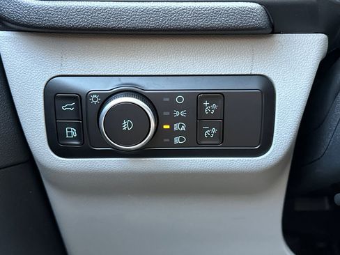 New 2025 Ford Escape Platinum w/ Premium Technology Package image 27