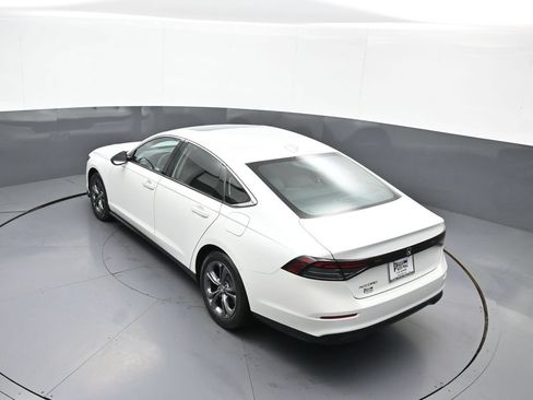 Used 2023 Honda Accord EX image 40