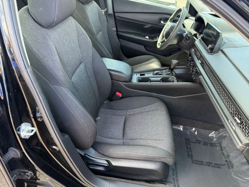 Used 2023 Honda Accord EX image 30