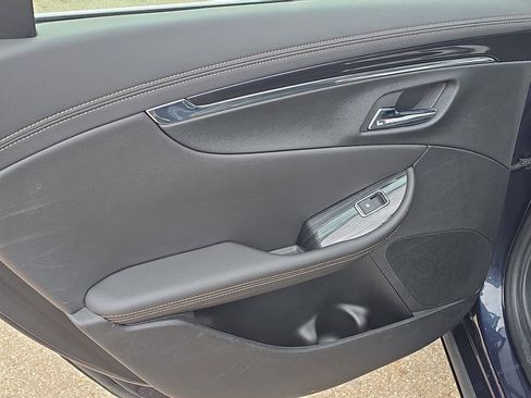 Certified 2017 Chevrolet Impala Premier w/ Enhanced Convenience Package image 27