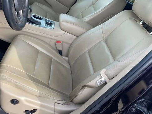 Used 2019 Jeep Grand Cherokee Limited AWD/4WD image 11