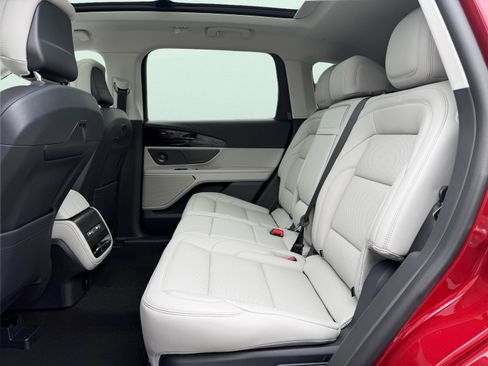 New 2026 Lincoln Nautilus Premier w/ Equipment Group 102A AWD/4WD image 25