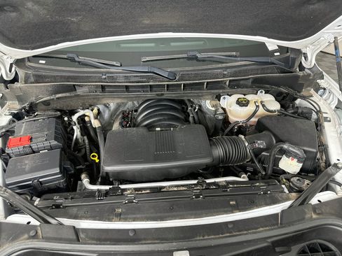 Used 2024 GMC Yukon XL SLT RWD image 35