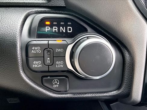 Used 2025 RAM 1500 Big Horn AWD/4WD image 35