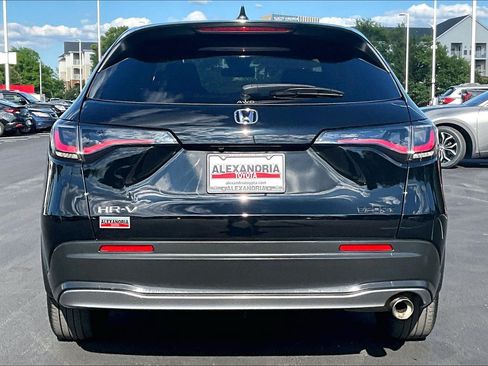 Used 2023 Honda HR-V Sport image 4