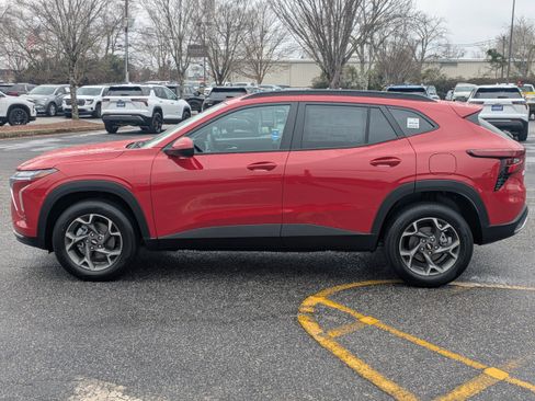 New 2026 Chevrolet Trax LT image 7