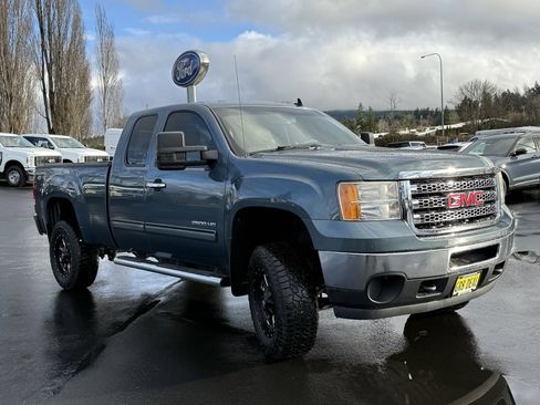 Used 2012 GMC Sierra 2500 SLE image 3