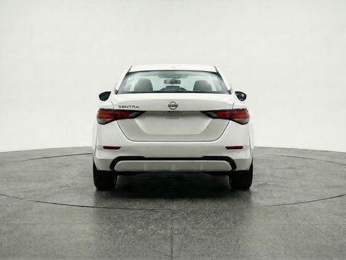 Used 2025 Nissan Sentra SV image 7