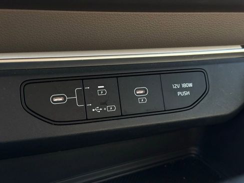 Certified 2025 Kia Carnival image 31