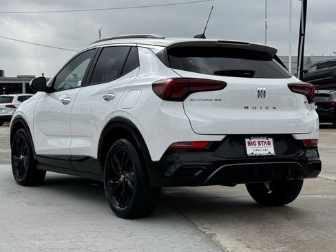 Used 2024 Buick Encore GX Sport Touring image 8