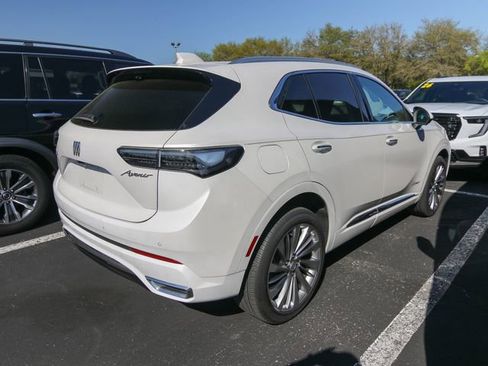 Used 2024 Buick Envision Avenir image 4