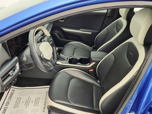 Used 2025 Kia K4 GT-Line Turbo image 19