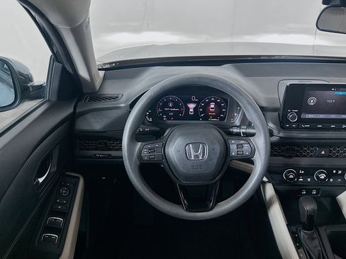 Used 2023 Honda Accord LX image 17