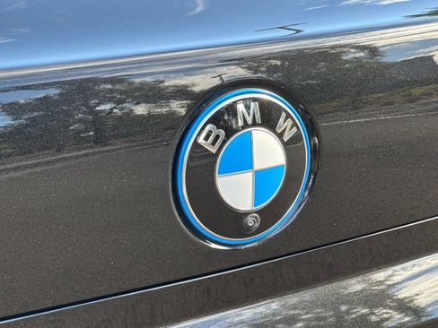 Certified 2024 BMW i7 xDrive60 w/ Premium Package AWD/4WD image 38