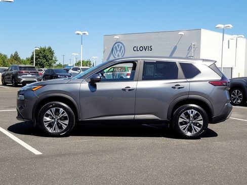 Used 2023 Nissan Rogue SV FWD image 9