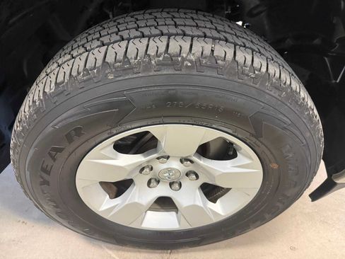 Used 2023 RAM 1500 Big Horn AWD/4WD image 12