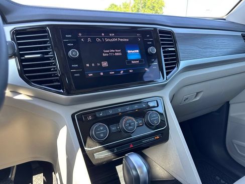 Used 2023 Volkswagen Atlas SE w/ Panoramic Sunroof Package FWD image 20