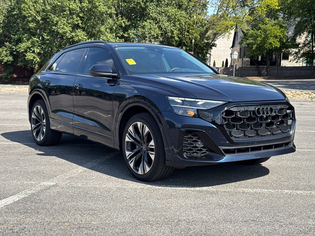 Used 2025 Audi Q8 Premium Plus AWD/4WD image 4