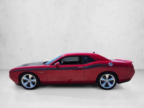 Used 2015 Dodge Challenger R/T Plus RWD image 8