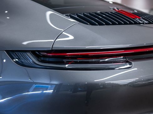 Certified 2020 Porsche 911 Carrera S RWD image 24