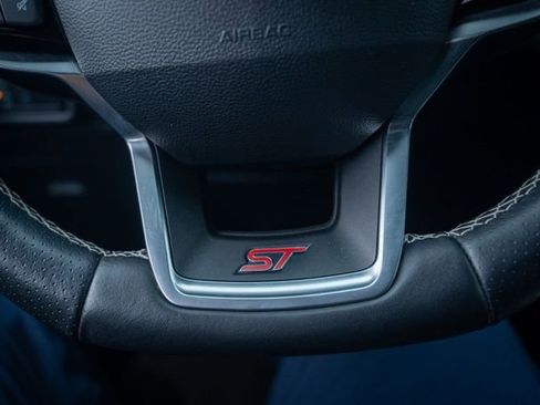 Used 2022 Ford Explorer ST w/ ST Street Pack image 24