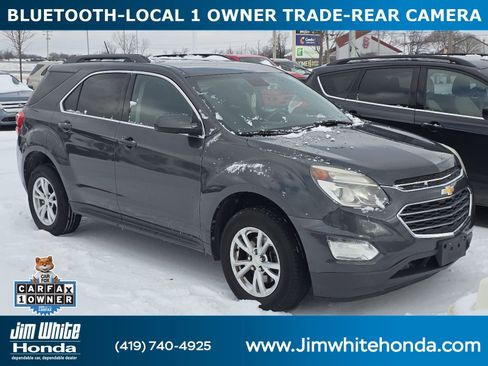 Used 2017 Chevrolet Equinox LT image 1