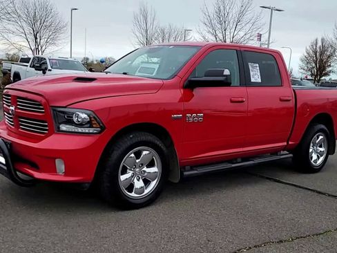 Used 2017 RAM 1500 Sport image 4