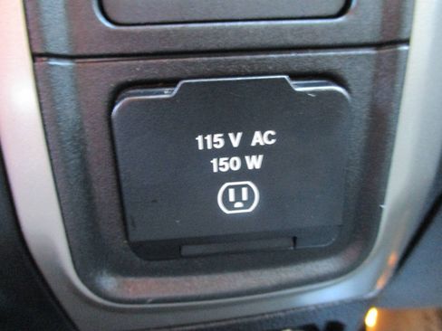 Used 2014 RAM 1500 Classic SLT w/ Protection Group AWD/4WD image 35