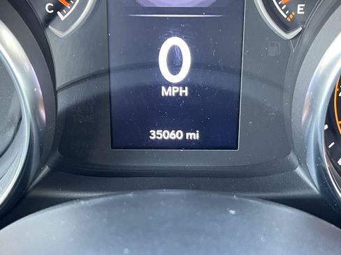 Used 2023 Jeep Wrangler Unlimited Sport AWD/4WD image 5