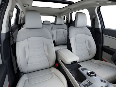 New 2026 Kia Sportage SX Prestige image 15