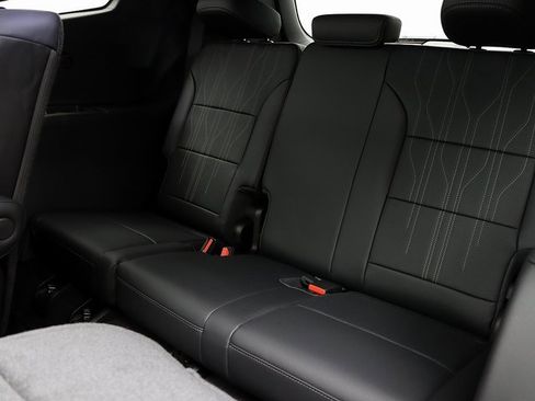 New 2026 Buick Enclave Avenir w/ Super Cruise Package image 12