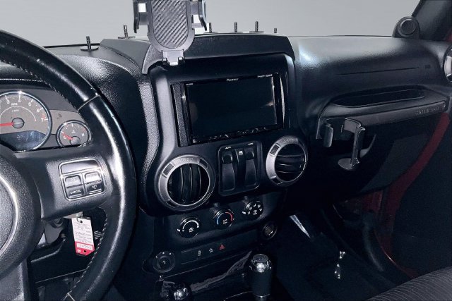 Used 2012 Jeep Wrangler Sport AWD/4WD image 9