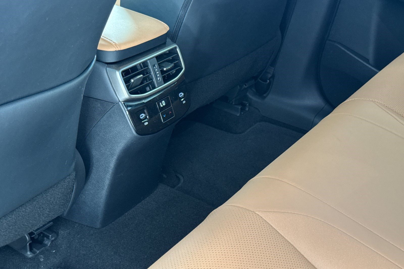 Certified 2024 Lexus RX 350 Premium w/ Convenience Package FWD image 16