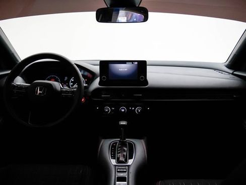 Used 2024 Honda HR-V Sport image 9