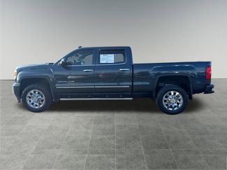 Used 2017 GMC Sierra 2500 Denali video 2
